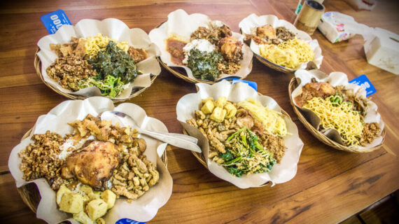 Daftar Kuliner Nusantara Halal yang Wajib Dicoba oleh Wisatawan Muslim